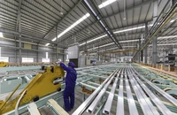 Thiệt hại vì bị cắt điện đột ngột, doanh nghiệp nhôm kêu cứu 