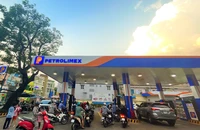 Giá xăng dầu tăng mạnh, xăng A95 lên hơn 24.000 đồng/lít