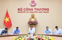 'Tranh cãi' về mua điện mặt trời mái nhà giá 0 đồng