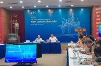 1 lít xăng đang phải thực hiện...quá nhiều mục tiêu