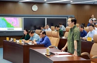 Bão Trà Mi sắp đổ bộ đất liền, Phó Thủ tướng chủ trì họp ứng phó
