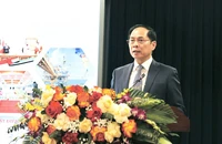 Phó thủ tướng: Cần từng bước cân bằng cán cân thương mại tại một số thị trường đang nhập siêu