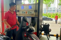 Giá xăng dầu trong nước đang giảm sâu 