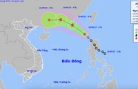 Áp thấp nhiệt đới vào Biển Đông, khả năng đêm nay thành bão số 8