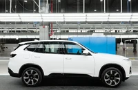 Tỉ lệ nội địa hoá ô tô con chạy xăng của Việt Nam chỉ khoảng 10%