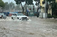 Miền Bắc mưa như trút nước, khi nào mới ngừng?