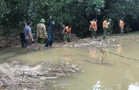 Vỡ ao cá ở Lào Cai, 2 vợ chồng bị nước cuốn mất tích