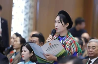 'Bán hàng online còn khó, có lúc phải lên... đỉnh núi để hứng sóng’