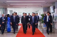 Tổng Bí thư, Chủ tịch nước Lào thăm Tập đoàn Điện lực Việt Nam