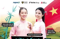 Hoa hậu Ngọc Hân cùng cán bộ livestream quảng bá hàng Việt