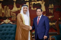 Thúc đẩy hợp tác với Qatar, UAE để mở rộng nguồn cung dầu khí