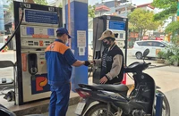 Giá xăng dầu tại Việt Nam thấp hơn so với Campuchia, Lào....