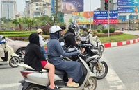 Nắng nóng gay gắt, miền Trung có nơi 42 độ C