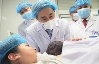 Những đứa trẻ chào đời vào thời khắc xúc động và đặc biệt