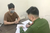 Giám đốc, phó giám đốc 1 công ty làm giả hồ sơ dự thầu cho các công ty