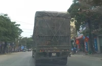Xác minh phản ánh 'nhà báo ‘gửi’ ô tô quá khổ quá tải 'ăn' tiền bảo kê'
