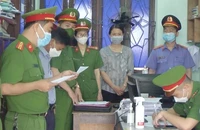 Vụ ‘vòi vĩnh’ tiền dân khi làm sổ hồng: Bắt thêm 1 nữ cán bộ địa chính