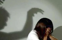 Thầy giáo 42 tuổi bị tố hiếp dâm nữ sinh lớp 6 