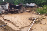 Quặn lòng lời tâm sự của người mẹ mất con trong cơn lũ dữ ở Kỳ Sơn 