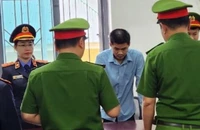 Bắt tạm giam 1 cán bộ Ban Quản lý dự án đầu tư và xây dựng ở Nghệ An 