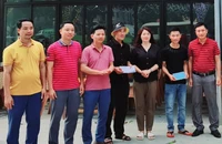 4 du khách đuối nước ở Cửa Lò may mắn thoát chết