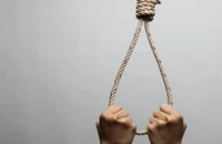 Nữ sinh 16 tuổi nghi tự tử tại nhà riêng 