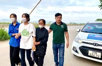 Sau ngất xỉu, nữ sinh xuất viện về nhà đi thi tốt nghiệp THPT 
