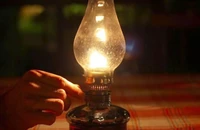 Uống nhầm dầu hỏa, 1 trẻ bị nguy kịch