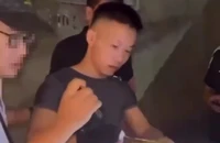 Kẻ đi ô tô cướp tiệm vàng lúc gần khuya đã bị bắt