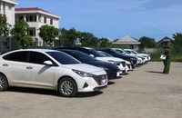 Công an Nghệ An thu hồi 13 xe hơi từ vụ án cô gái lừa đảo để đầu tư tiền ảo 