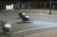 Sau tiếng động mạnh, phát hiện nữ sinh 15 tuổi tử vong bên đường 