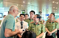 Bộ Công an công bố 13 thủ tục hành chính trong an ninh hàng không 
