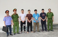 Phát hiện 3.500 tấn giá đỗ ngâm hóa chất ở Nghệ An