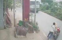 Củng cố hồ sơ khởi tố kẻ đẩy CSGT vào đầu xe tải 