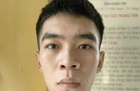 Bị khởi tố vì mua súng quân dụng về giấu trong nhà