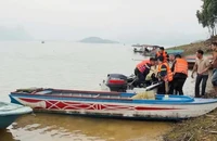 Đã tìm thấy, vớt được thi thể 6 nạn nhân trên hồ Thác Bà