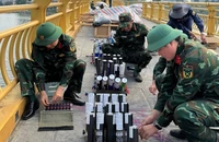 Hình ảnh chuẩn bị cho màn bắn pháo hoa tầm cao dịp Giỗ Tổ Hùng Vương tại Phú Thọ