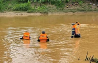 Tìm thấy thi thể hai phụ nữ bị nước cuốn khi kéo vó trên sông Mã