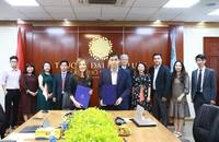 Trường ĐH Luật TP.HCM ký biên bản ghi nhớ hợp tác với Trung tâm Trọng tài Quốc tế Singapore