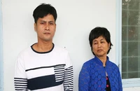 Khởi tố 2 mẹ con chuyển tiền qua biên giới Tây Nam