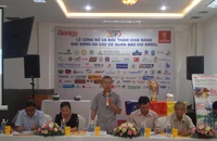 Ông Lê Phương Nguyên – Trưởng Cơ quan đại diện Báo Gia đình Việt Nam tại Cần Thơ, Trưởng BTC Press Cup ĐBSCL năm 2019 thông tin về giải đấu tại buổi họp báo - ảnh CẨM GIANG