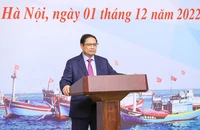 Thủ tướng Phạm Minh Chính cho rằng tình trạng khai thác hải sản bất hợp pháp, không báo cáo và không theo quy định vẫn chưa được giải quyết triệt để. Ảnh: VGP