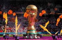 World Cup càng đông, nguồn thu của FIFA càng lớn. Ảnh: AFP