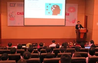PGS-TS-BS Nguyễn Thanh Hiệp, Hiệu trưởng Trường ĐH Y khoa Phạm Ngọc Thạch, chia sẻ tại hội thảo. Ảnh: P.ANH