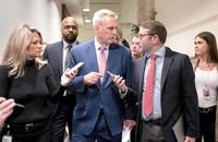Nghị sĩ Kevin McCarthy chuẩn bị họp riêng với một số thành viên đảng Cộng hòa ngày 4-1. Ảnh: AP