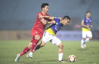 Bắt đầu nóng máy thì hết bốn lượt đấu, các cầu thủ lại nghỉ tập duy trì và chờ khiến nhiều HLV than phiền. Ảnh: HẢI THỊNH