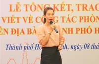 Cô giáo Nguyễn Bích Vàng chia sẻ câu chuyện về người chồng chưa cưới hy sinh khi tham gia chống dịch. Ảnh: VÕ THƠ