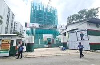 Một dự án nhà ở xã hội đang triển khai tại huyện Bình Chánh. Ảnh: NGUYỄN CHÂU