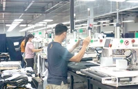 Bộ Tài chính đề xuất dừng triển khai bảo hiểm hưu trí bổ sung tự nguyện để chuyển sang BHXH bắt buộc. Ảnh minh họa: HUỲNH DU