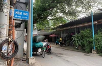 Người dân phản ánh một hộ dân nằm trong hẻm 1041 đường Trần Xuân Soạn thường xuyên hát karaoke gây ồn ào. Ảnh: THẢO HIỀN